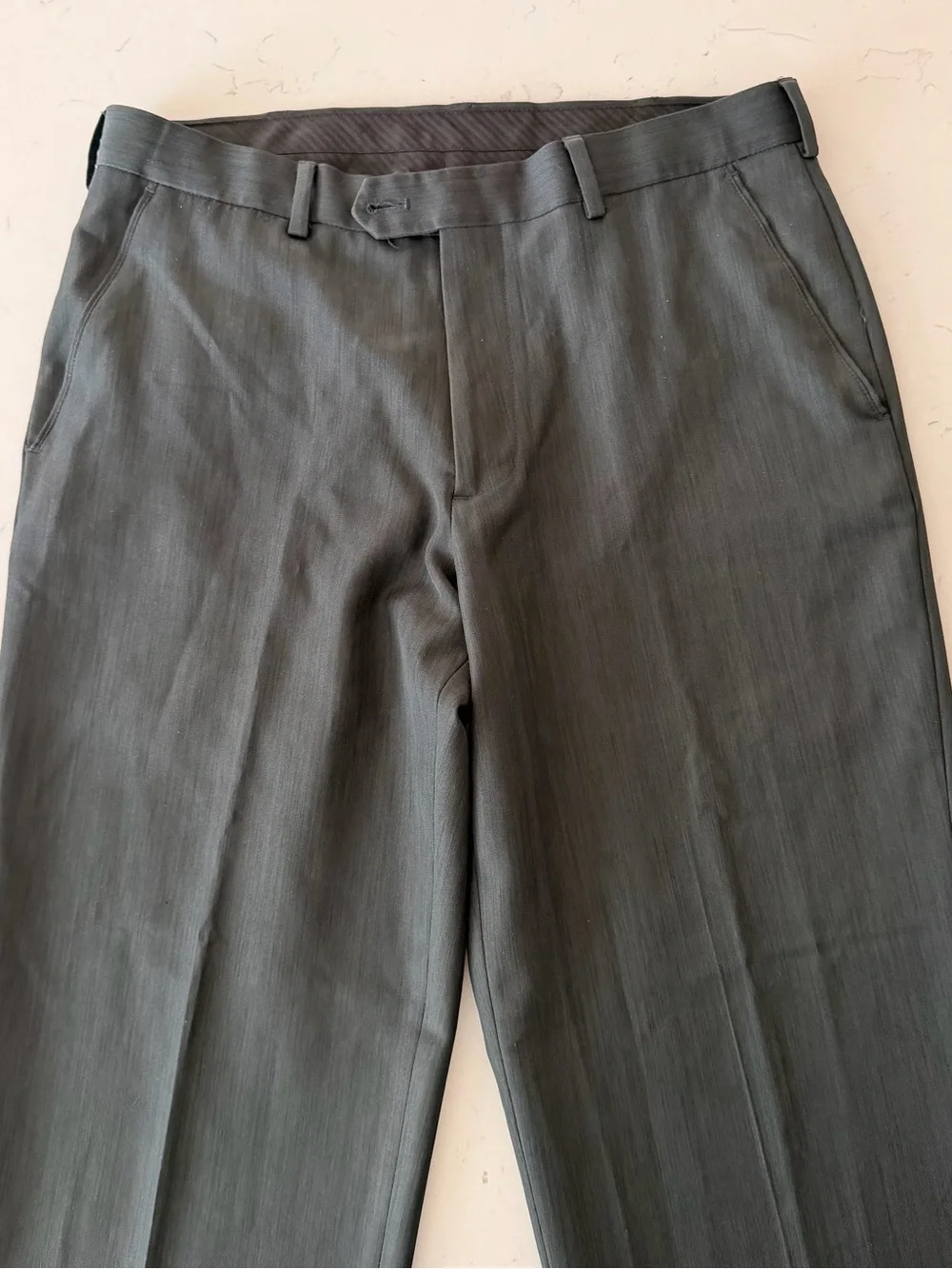 Izod Men's Charcoal Straight-Leg Dress Pants